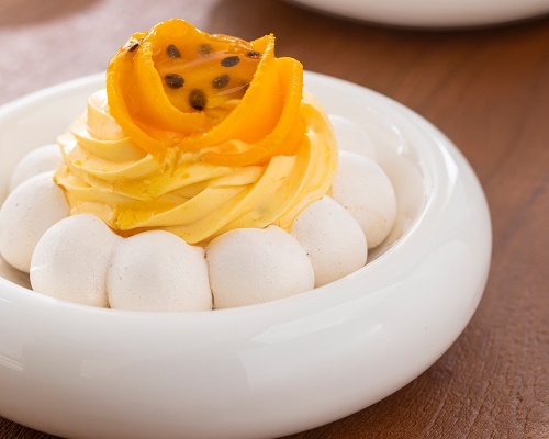 Pavlova de Maracuyá y Mango